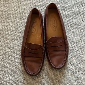 Tod’s driving loafers 6 1/2